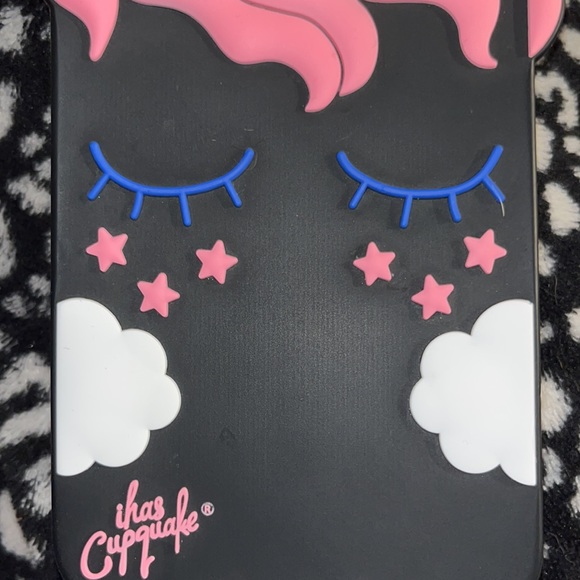 i has Cupquake Silicone Unicorn IPhone X Case - Picture 2 of 3